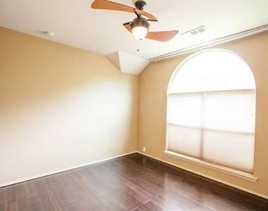 11544 Blackhawk Drive - Photo Thumbnail 32