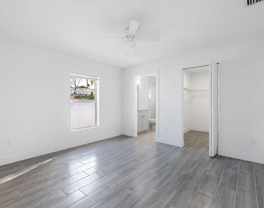 3018 Se Iris Street - Photo Thumbnail 17