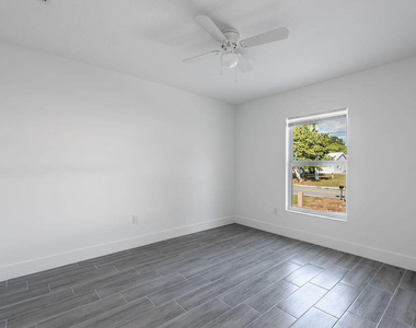 3018 Se Iris Street - Photo Thumbnail 16