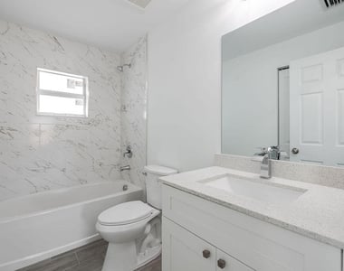 3018 Se Iris Street - Photo Thumbnail 14