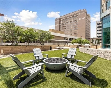 500 Throckmorton Street - Photo Thumbnail 18
