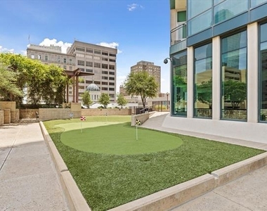 500 Throckmorton Street - Photo Thumbnail 17