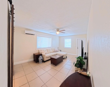 407 Nw 7th Street - Photo Thumbnail 4