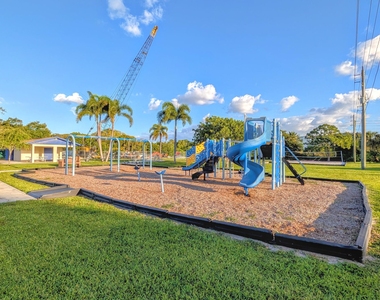 407 Nw 7th Street - Photo Thumbnail 23