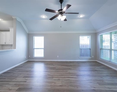 10316 Blackberry Street - Photo Thumbnail 20