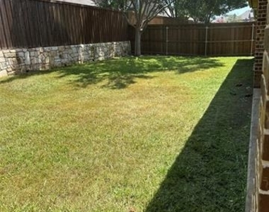 10316 Blackberry Street - Photo Thumbnail 27