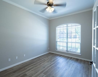 10316 Blackberry Street - Photo Thumbnail 11