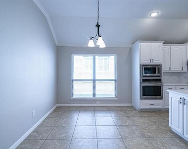 10316 Blackberry Street - Photo Thumbnail 15