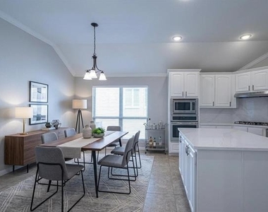 10316 Blackberry Street - Photo Thumbnail 4
