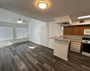 2301 Basil Drive - Photo Thumbnail 9