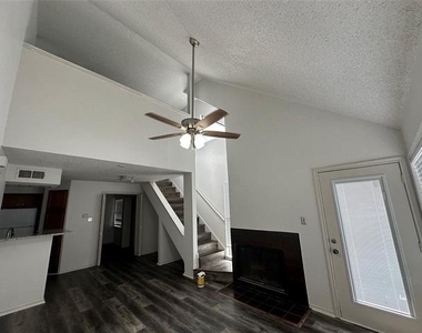 2301 Basil Drive - Photo Thumbnail 10