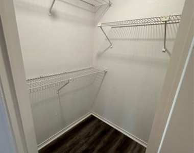 2301 Basil Drive - Photo Thumbnail 18