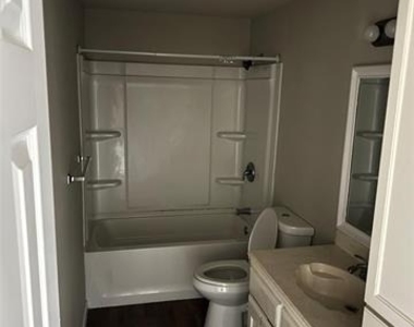 11669 County Road 563 - Photo Thumbnail 8