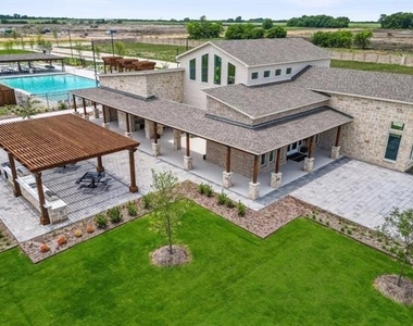 508 Melody Hill Drive - Photo Thumbnail 28