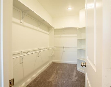 6819 Topaz Drive - Photo Thumbnail 13