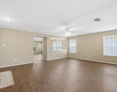 1434 Mission Hills Lane - Photo Thumbnail 9