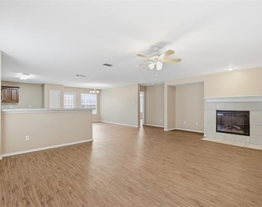 1434 Mission Hills Lane - Photo Thumbnail 2