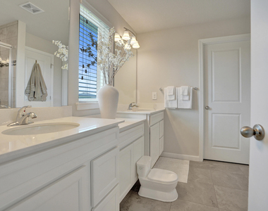12749 Sw Orvieto Way - Photo Thumbnail 22
