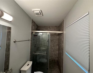 309 Murphy Road - Photo Thumbnail 7