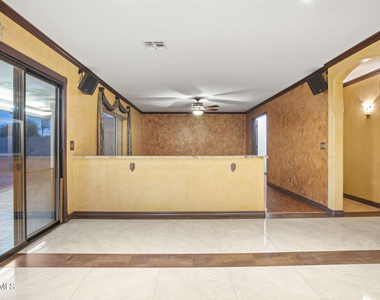 7775 N 52nd Drive - Photo Thumbnail 13