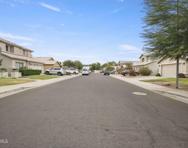 7775 N 52nd Drive - Photo Thumbnail 47