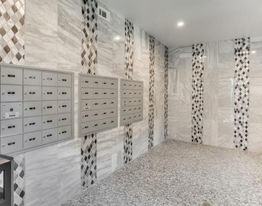 2800 Douglas Avenue - Photo Thumbnail 12