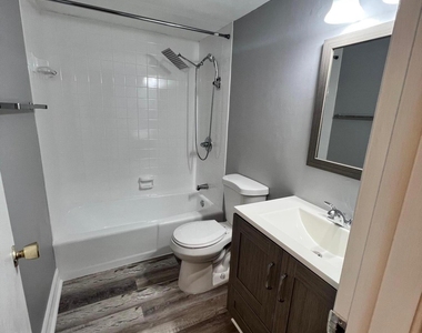 1340 Ne 28th Avenue - Photo Thumbnail 4