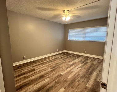1340 Ne 28th Avenue - Photo Thumbnail 6