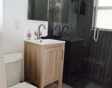 3408 Spring Street - Photo Thumbnail 5