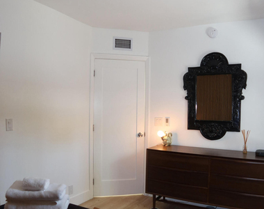 3408 Spring Street - Photo Thumbnail 7