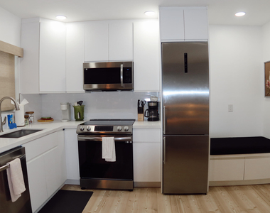 3408 Spring Street - Photo Thumbnail 8