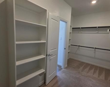 2513 Birchcrest Drive - Photo Thumbnail 4