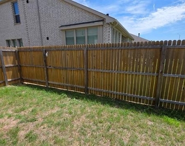 2513 Birchcrest Drive - Photo Thumbnail 2