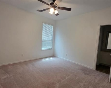 2513 Birchcrest Drive - Photo Thumbnail 21