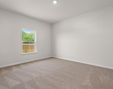 8313 White Wolf Trail - Photo Thumbnail 6