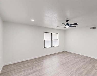 4109 Fortune Lane - Photo Thumbnail 10