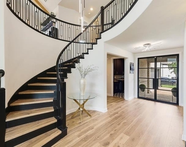 1512 Rough Rider Court - Photo Thumbnail 7