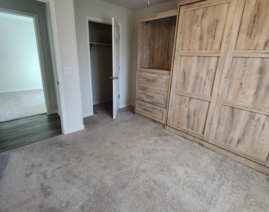 70 Cottonwood Lane - Photo Thumbnail 3