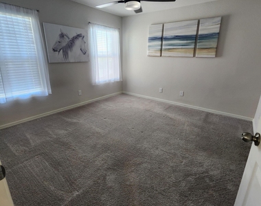 70 Cottonwood Lane - Photo Thumbnail 10