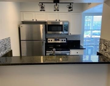 2800 Douglas Avenue - Photo Thumbnail 4