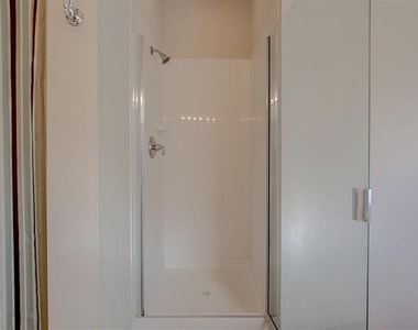 2609 Monroe Drive - Photo Thumbnail 20