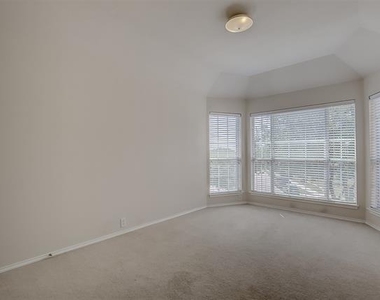 2609 Monroe Drive - Photo Thumbnail 32