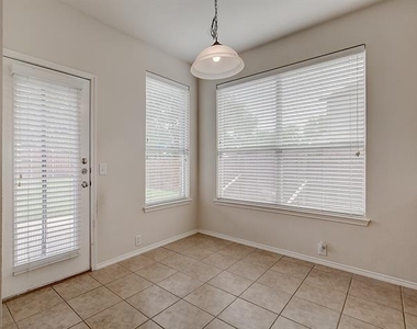 2609 Monroe Drive - Photo Thumbnail 10