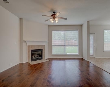 2609 Monroe Drive - Photo Thumbnail 13
