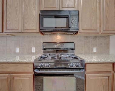 2609 Monroe Drive - Photo Thumbnail 5