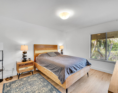 159 Nw 70th Street - Photo Thumbnail 11