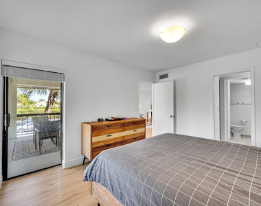 159 Nw 70th Street - Photo Thumbnail 12