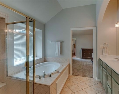6008 Frost Street - Photo Thumbnail 21