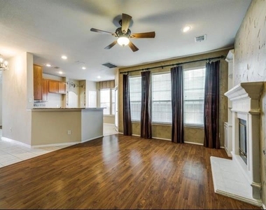 516 Hawken Drive - Photo Thumbnail 12