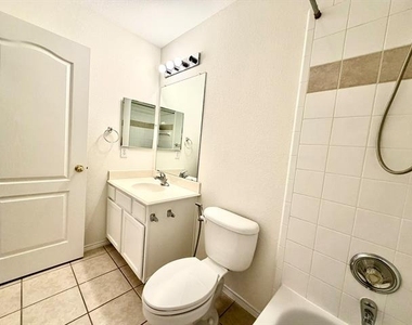 516 Hawken Drive - Photo Thumbnail 25